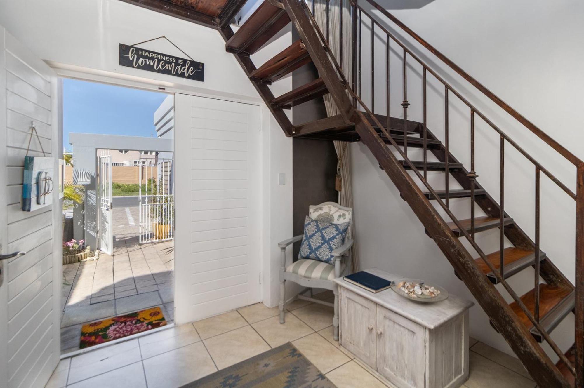 The Sandcastle Guesthouse - Мелкбостранд Екстериор снимка