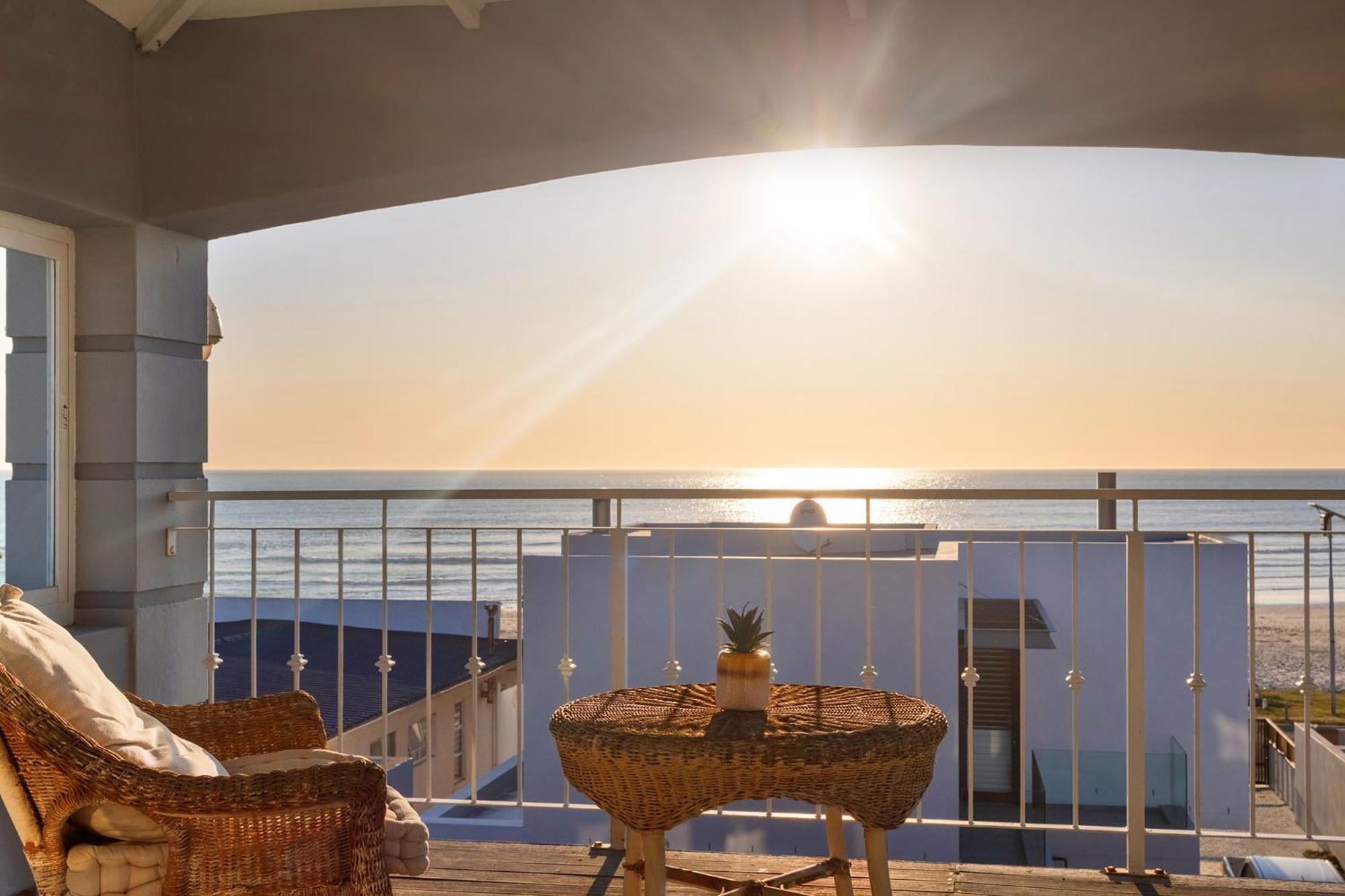 The Sandcastle Guesthouse - Мелкбостранд Екстериор снимка